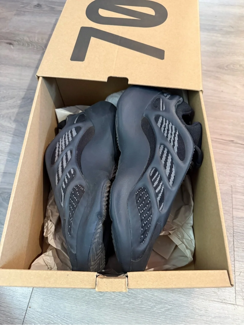 2021 Yeezy 700 V3 ‘Dark Glow’